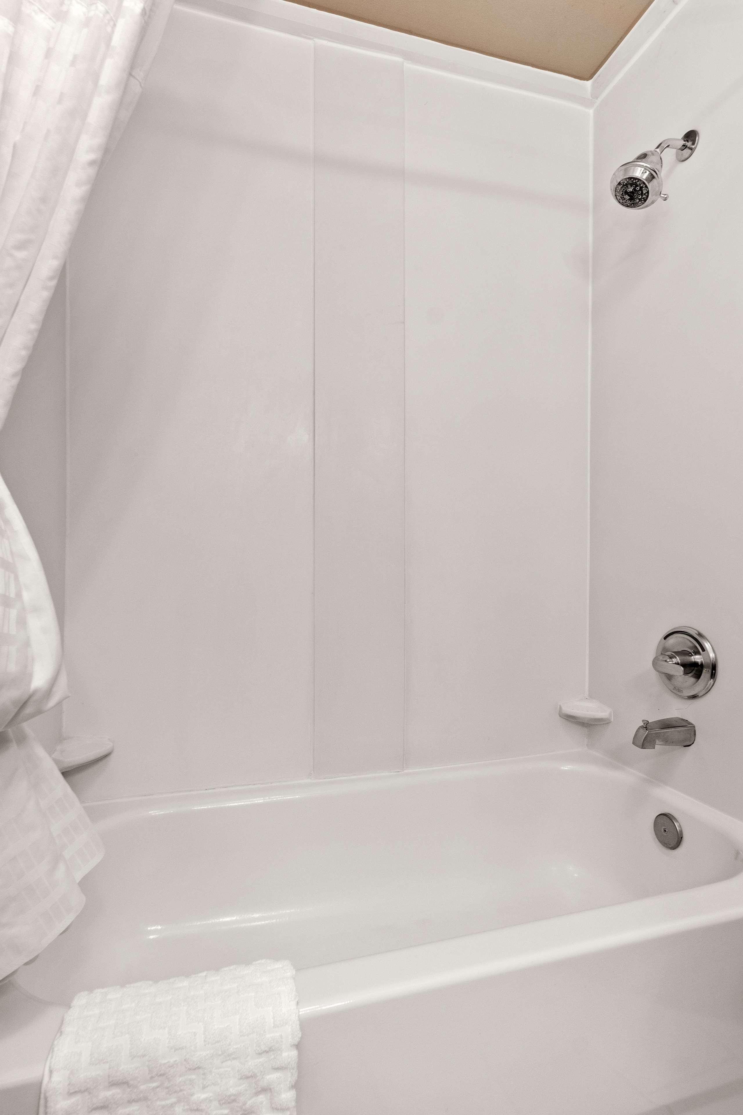 Surestay Plus Hotel By Best Western Portland Route 52 West エクステリア 写真